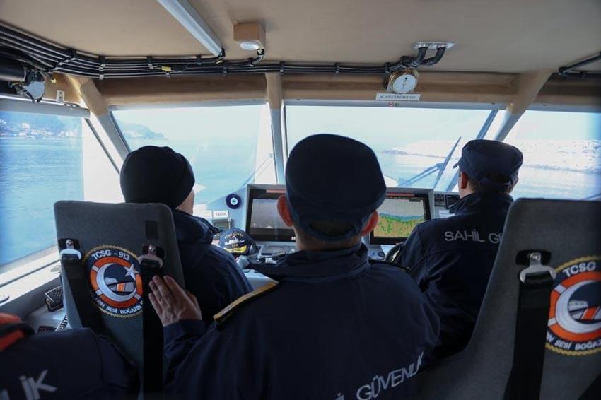 Batan geminin kayıp mürettebatını aramada 8. gün! Görüş mesafesi sıfır, dalgıçlar elle arama yapıyor
