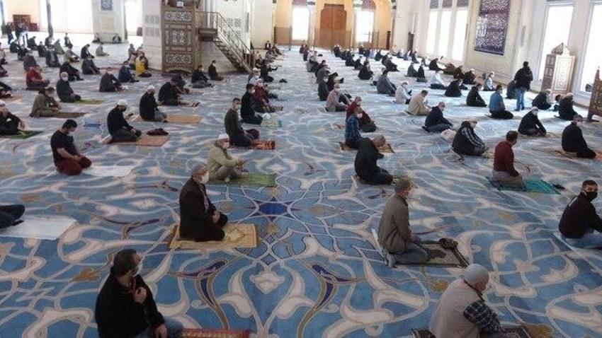 Cuma namazı saati kaçta? 23 Şubat 2024 İstanbul, İzmir, Ankara, Bursa il il Cuma namazı vakti