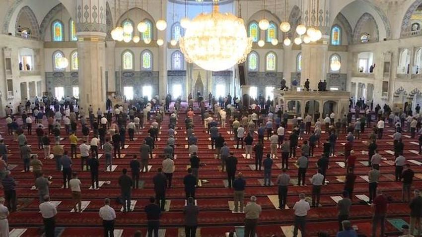 Cuma namazı saati kaçta? 23 Şubat 2024 İstanbul, İzmir, Ankara, Bursa il il Cuma namazı vakti