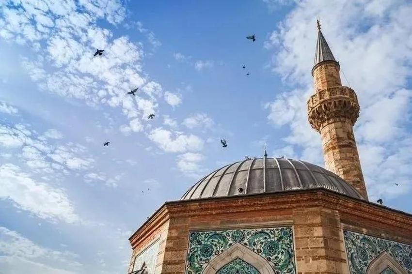 Berat Kandili yapılacak ibadetler, okunacak dualar ve kılınacak namazlar! Berat Kandili ibadetleri neler, hangi dualar okunur?