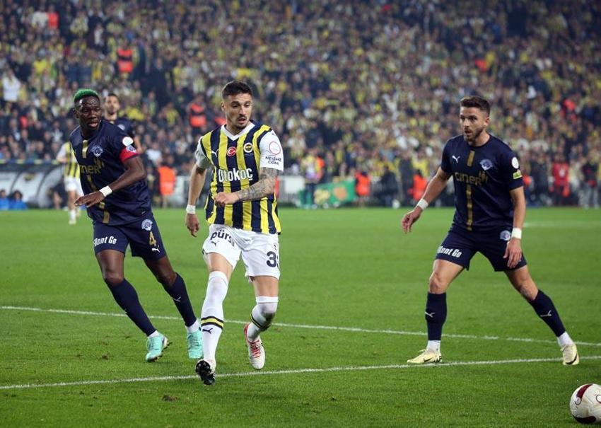 Fenerbahçe, Kasımpaşa karşısında 3 puanı son dakika golü ile aldı