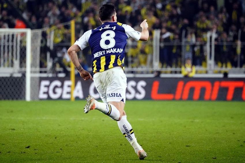 Fenerbahçe, Kasımpaşa karşısında 3 puanı son dakika golü ile aldı