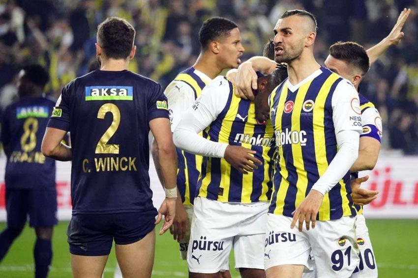 Fenerbahçe, Kasımpaşa karşısında 3 puanı son dakika golü ile aldı