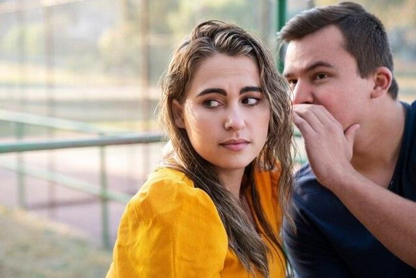 Platonik aşkın 8 işareti: Sizden hoşlanan insanları anında fark edin!
