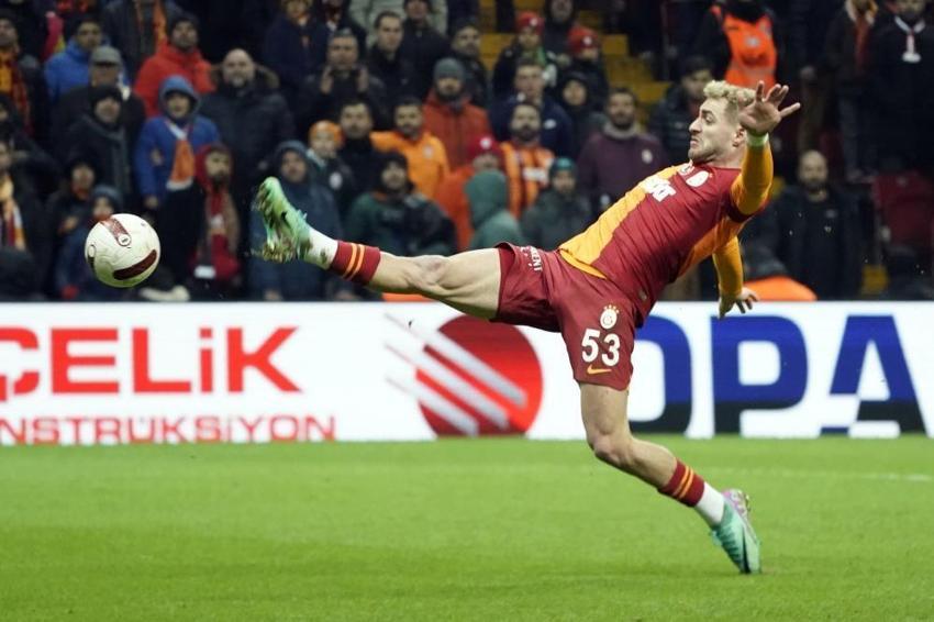 Daha forma bile giymedi! Yeni transfer Galatasaray'dan ayrılıyor, işler karışacak