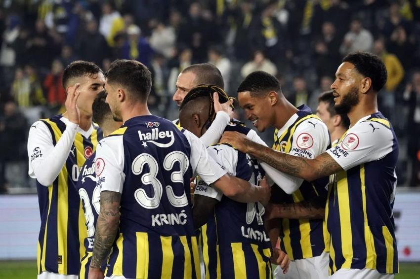 Krunic yerine Bonucci'yle özel görüşme! İsmail Kartal hatasını affetmedi, forma giymeyecek