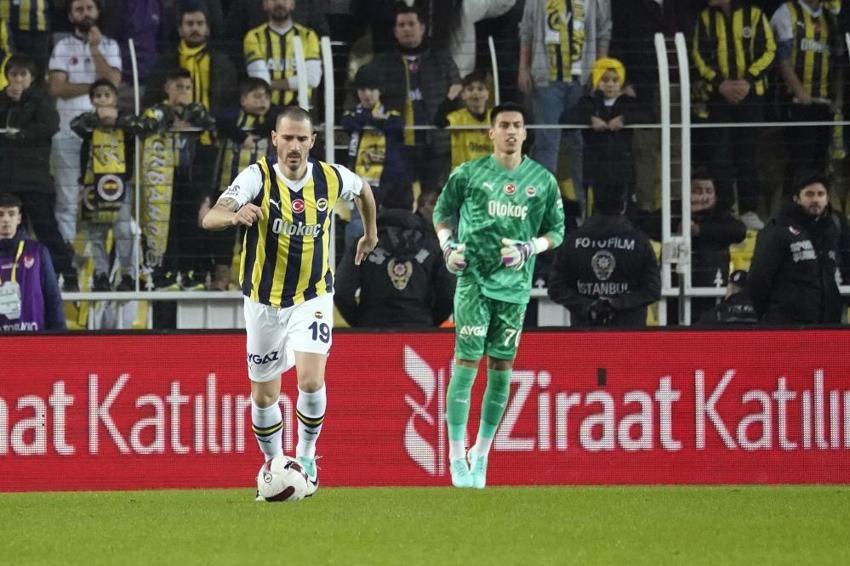 Krunic yerine Bonucci'yle özel görüşme! İsmail Kartal hatasını affetmedi, forma giymeyecek