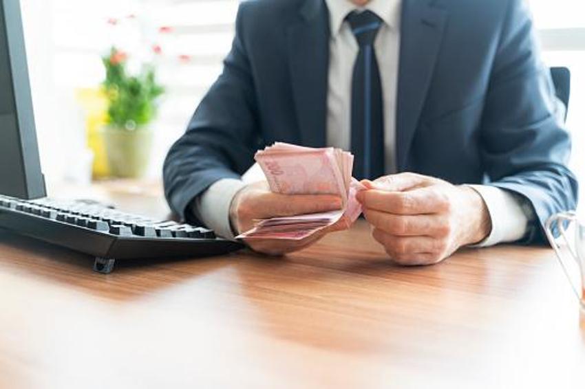 Zam ve tazminat kararı! Milyonlarca memur için geçerli, Resmi Gazete'de yayımlandı