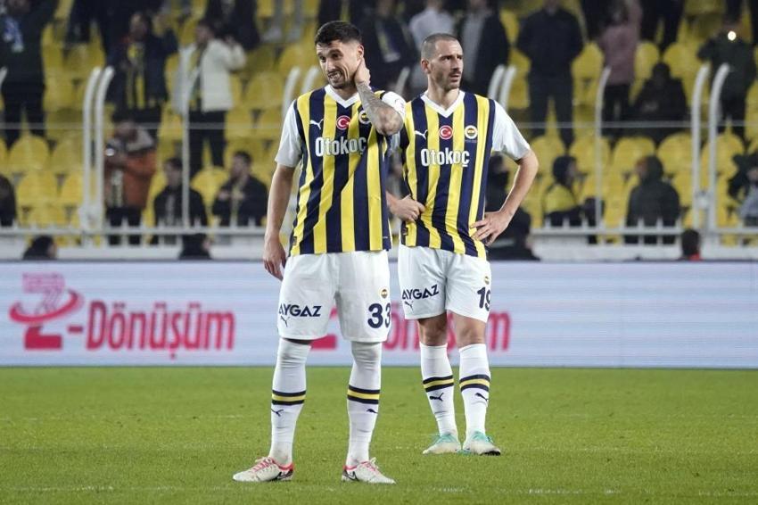 Ali Koç'un gönderip pişman olduğu yıldızı öve öve bitiremedi! Montella'ya sürpriz teklif