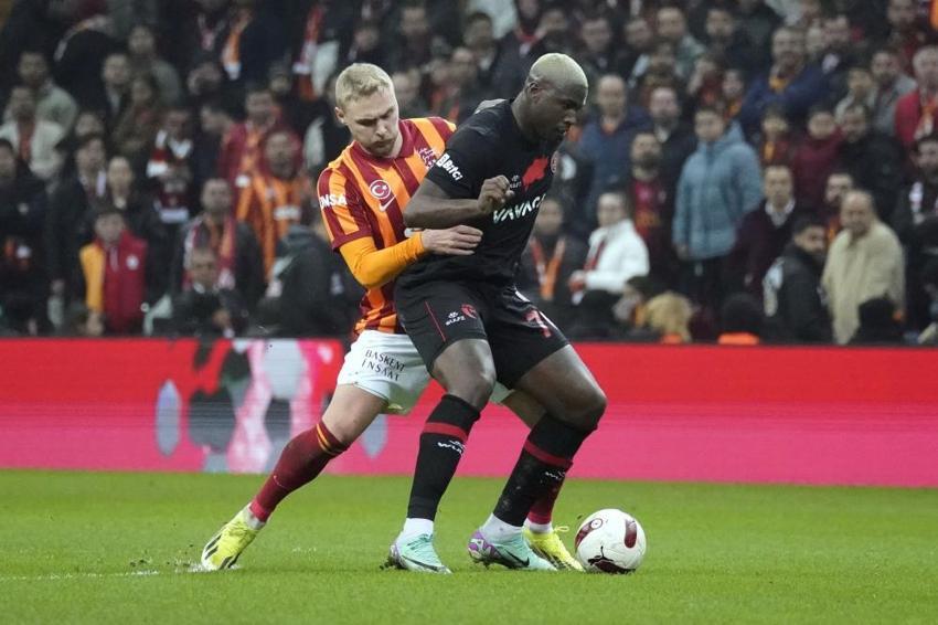 Ne Okan Buruk Ne de Mertens hiçbiri umrunda değil! Florya'da kriz patladı, tribi ve egosu bela oldu