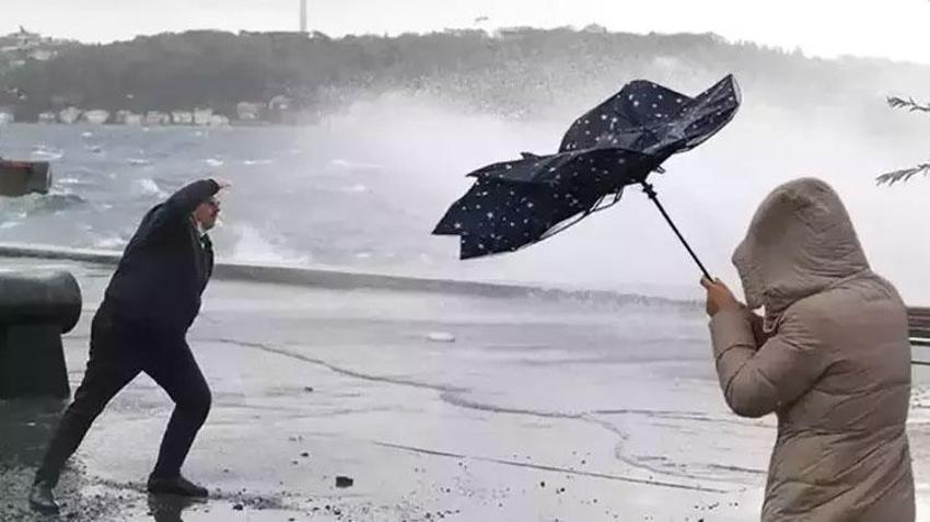 Kar yağışı ve gök gürültülü sağanak yağış! Meteoroloji'den Marmara ve Güneydoğu Anadolu için toz taşınımı uyarısı