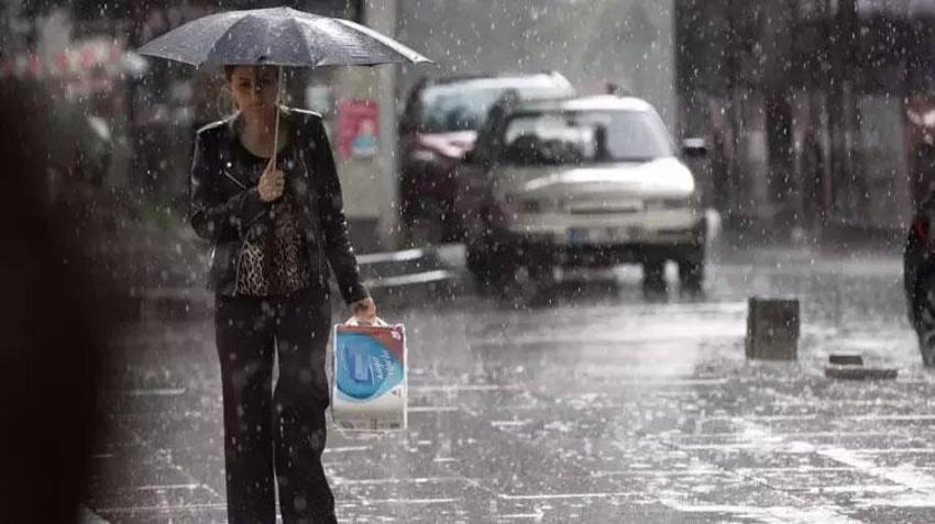 Kar yağışı ve gök gürültülü sağanak yağış! Meteoroloji'den Marmara ve Güneydoğu Anadolu için toz taşınımı uyarısı
