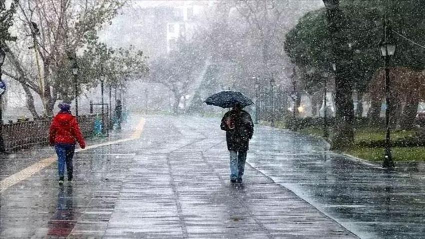 Kar yağışı ve gök gürültülü sağanak yağış! Meteoroloji'den Marmara ve Güneydoğu Anadolu için toz taşınımı uyarısı