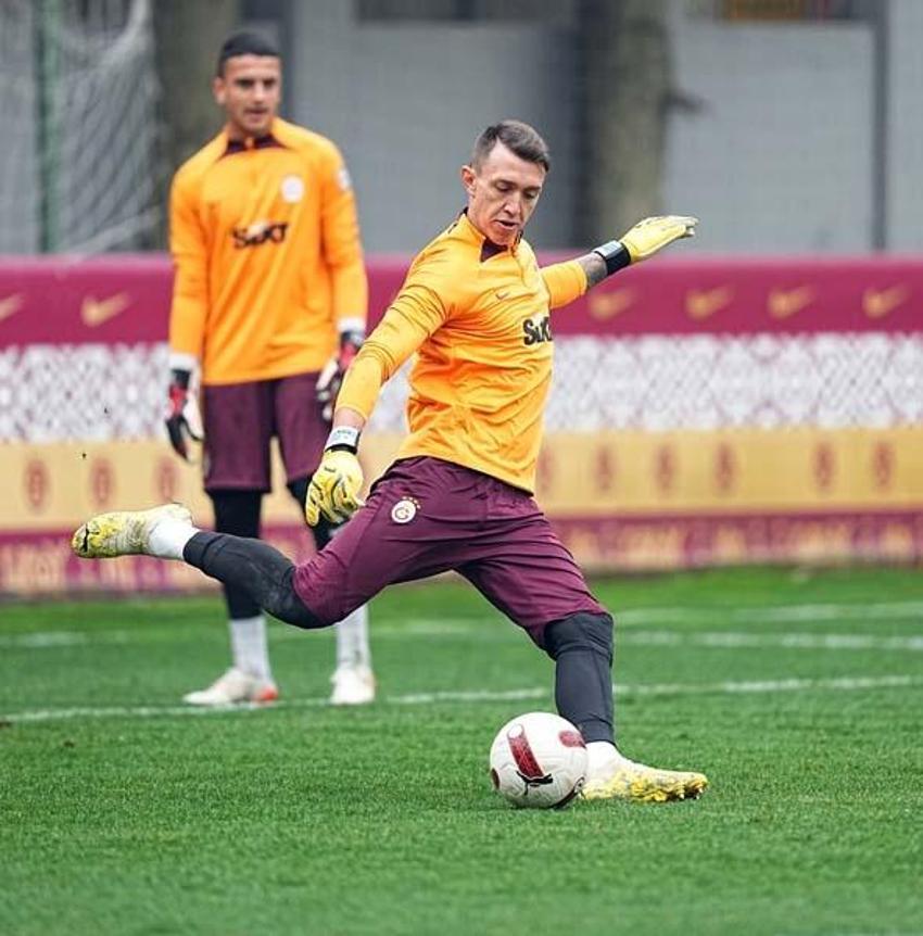 Derbi öncesi kadrolarla ilgili sürpriz karar!