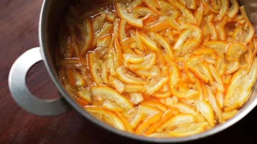 Meğer istenmeyen tüylerin ilacı portakal kabuğundaymış! Pamuk gibi yapıyor