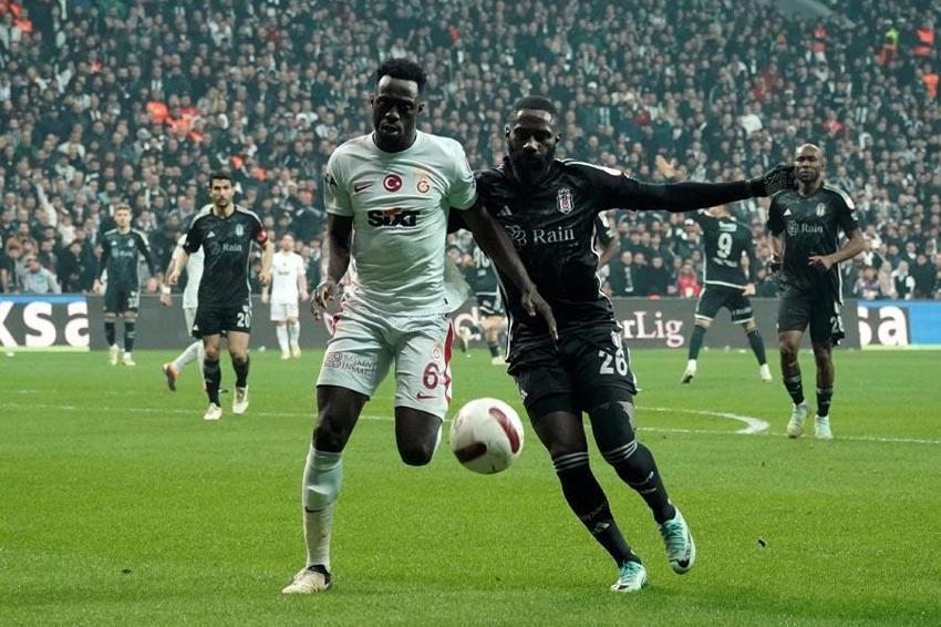 Beşiktaş-Galatasaray derbisinin gizli kahramananı! Maçın ardından ağır eleştiri ve övgü: Bu adamı hangi akıl transfer etti?