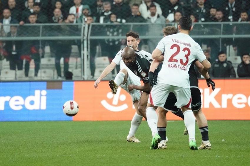 Beşiktaş derbisi sonrası yıldız isme övgü yağdırdı: Yönetimin ilk anlaşması gereken isim