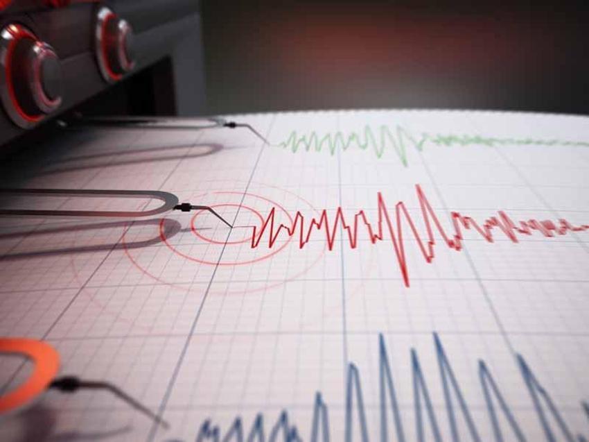 Deprem İstanbul'u salladı! Naci Görür’den ilk açıklama