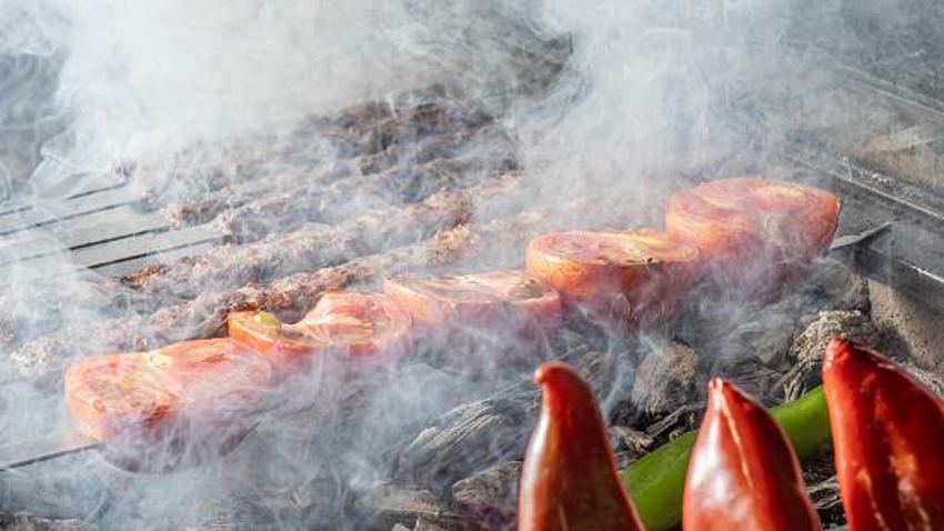 Adana'nın markalaşan geleneği: Sabah kahvaltıda ciğer kebap ve şalgam! İlk görenler şaşırıp kalıyor