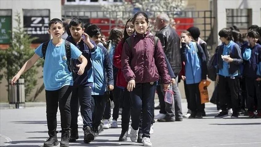 İkinci ara tatil ne zaman, hangi tarihte? MEB Nisan ara tatil zamanını açıkladı! Nisan ara tatili ayın kaçında?