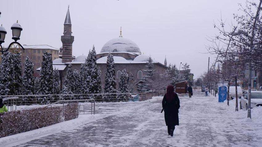 Türkiye'nin en soğuk ve en sıcak gün rekorları kıran illeri belli oldu! 53 yıllık Meteoroloji raporunda çarpıcı rakamlar ortaya çıktı