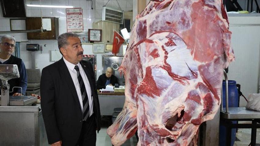 Adana’da kemikli karkas etin kilosu 330, kemiksiz etin kilosu ise 390 liradan satılıyor