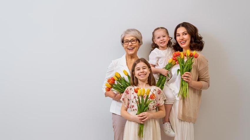Sevgiliye 8 Mart Dünya Kadınlar günü sözleri ve mesajları! Resimli, romantik, anlamlı kısa ve uzun sevgiliye özel kadınlar günü mesajları