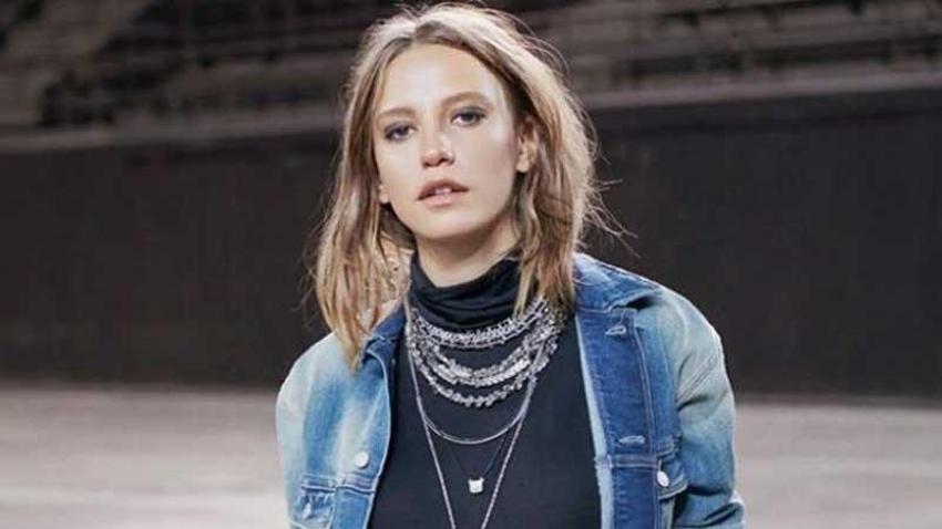 Tuğba Özay’dan Serenay Sarıkaya’ya: Oyunculuk kariyerine başladı maalesef