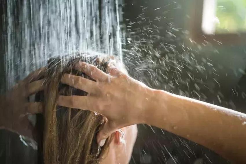 Oruçluyken banyo yapılır mı? Ramazan'da oruçlu duş alınır mı? Duş almak orucu bozar mı?