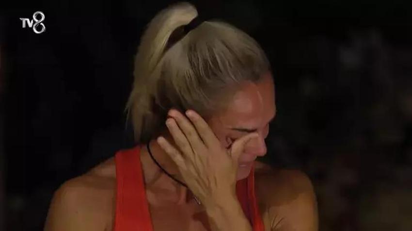 Survivor kaos adasına dönüştü: Nagihan gözyaşlarını tutamazken Yunus Emre sinir krizi geçirdi! İkinci eleme adayı belli oldu