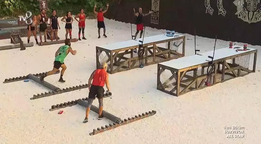 Survivor kaos adasına dönüştü: Nagihan gözyaşlarını tutamazken Yunus Emre sinir krizi geçirdi! İkinci eleme adayı belli oldu