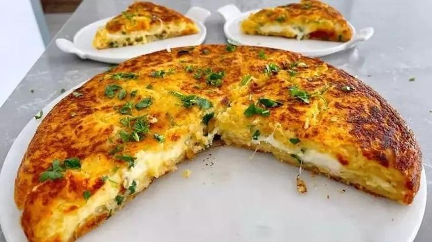 Sahurda tok tutan hamur işi tarifi: Zahmetsiz börek tavada kolayca yapılır; mide yakmaz susatmaz!