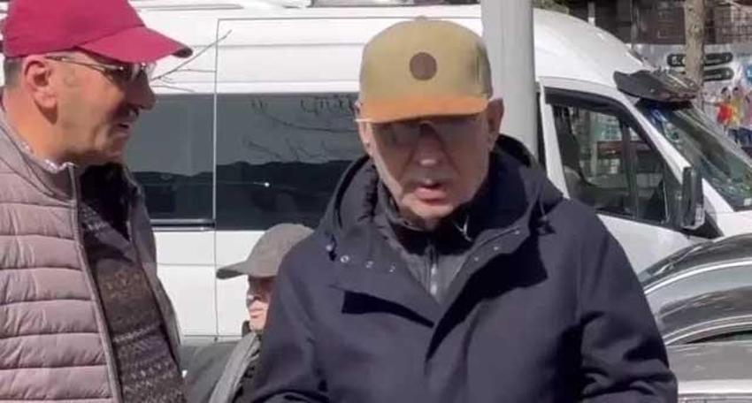 Kayhan Yıldızoğlu'nun cenazesinde gerginlik! Şener Şen bağırarak tepki gösterdi