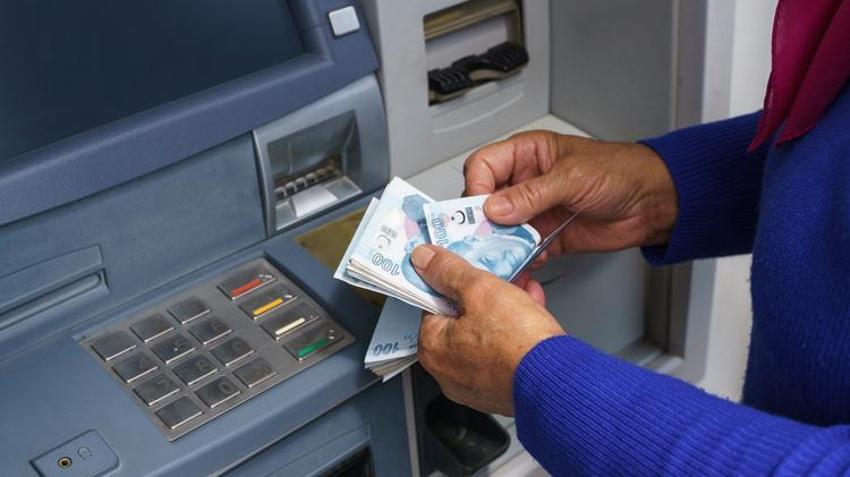 Emeklilere 6 bin TL ikramiye! Ödeme takvimi belli oldu, detaylar netleşti
