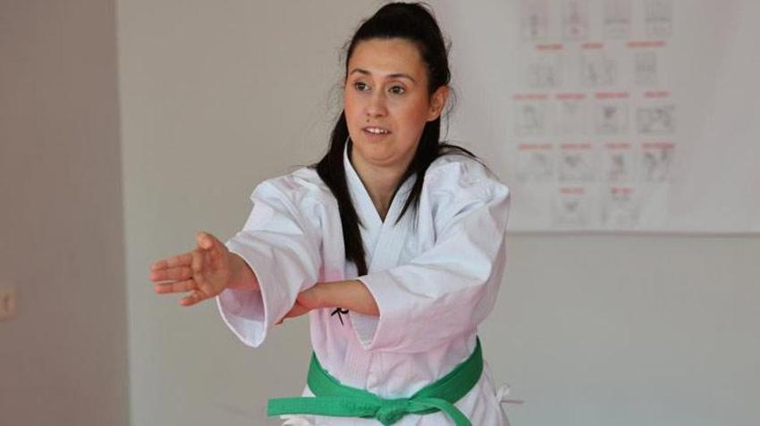 Serebral palsili Pınar, 'Para Karate' ile hayata tutunup Türkiye 2.'si oldu! Hedefi dünya şampiyonluğu