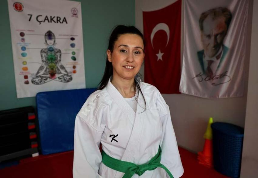 Serebral palsili Pınar, 'Para Karate' ile hayata tutunup Türkiye 2.'si oldu! Hedefi dünya şampiyonluğu