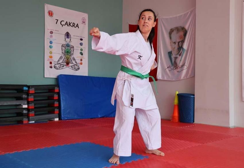 Serebral palsili Pınar, 'Para Karate' ile hayata tutunup Türkiye 2.'si oldu! Hedefi dünya şampiyonluğu