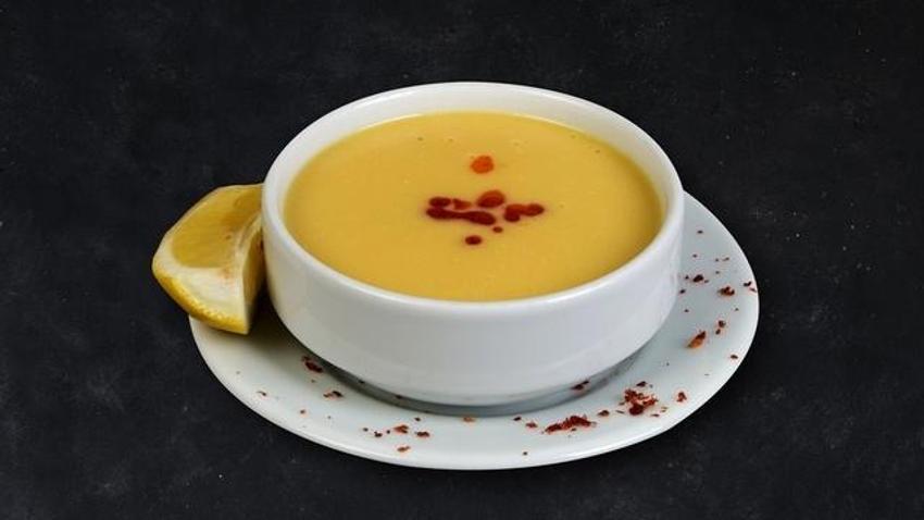 İftara ne pişirsem - 4: Ramazan'ın dördüncü günü iftar sofrasında Mercimek, Ispanaklı Tavuk Dolma, gavurdağı salatası var! Tatlı da şekerpare...