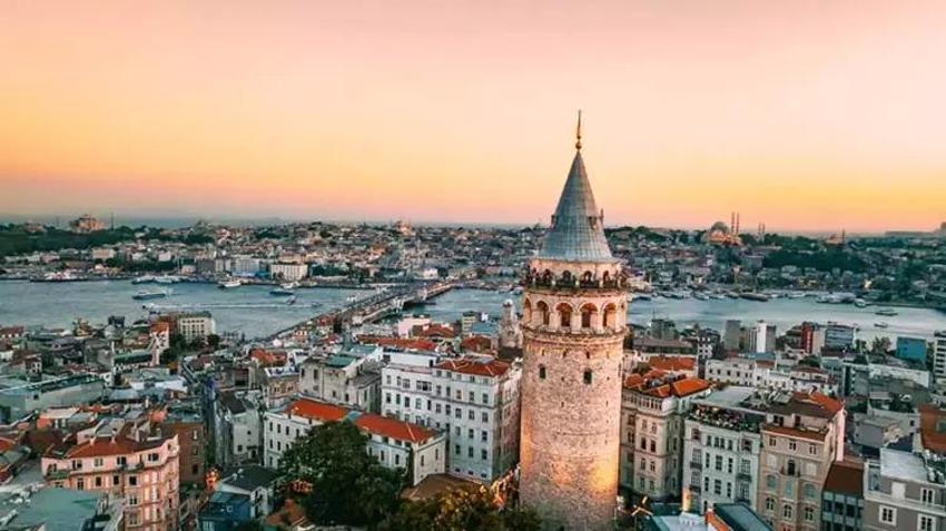Naci Görür'den uyarı! Depremin büyüklüğü 7.2 ile 7.6 arasında olabilir