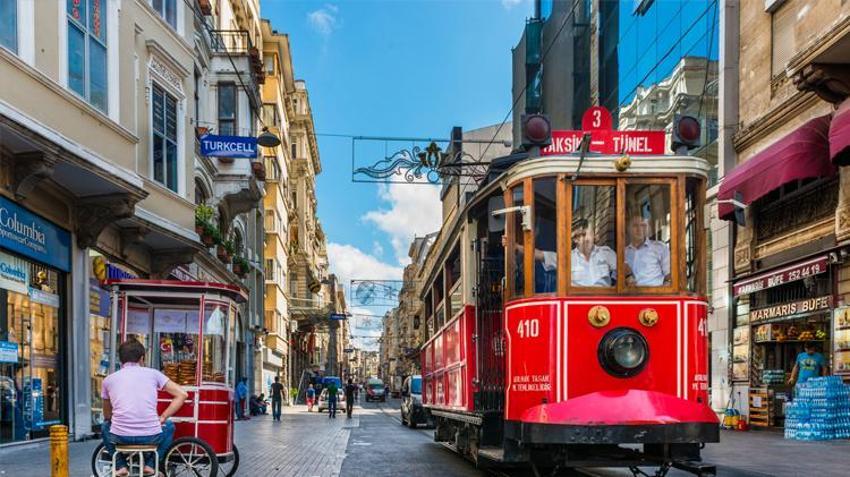 Naci Görür'den uyarı! Depremin büyüklüğü 7.2 ile 7.6 arasında olabilir