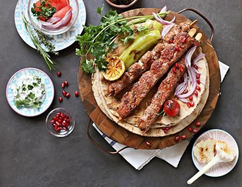 Obezite alarmı! Kırmızı et ve şerbetli tatlı tüketimi tehlike saçıyor
