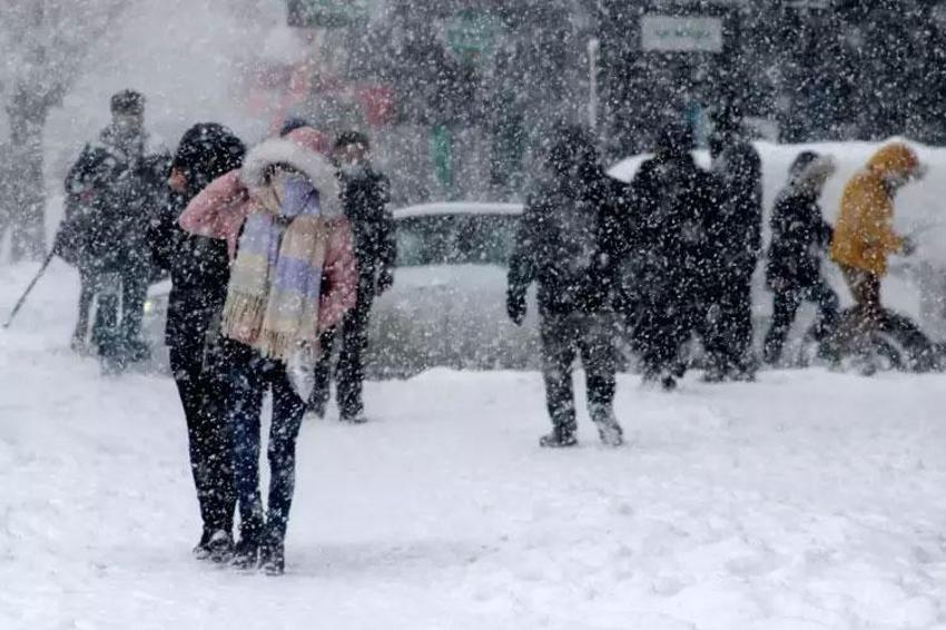 Sıcak hava gidiyor kar yağışları geliyor! Meteoroloji'den çığ ve toz aşımı uyarısı