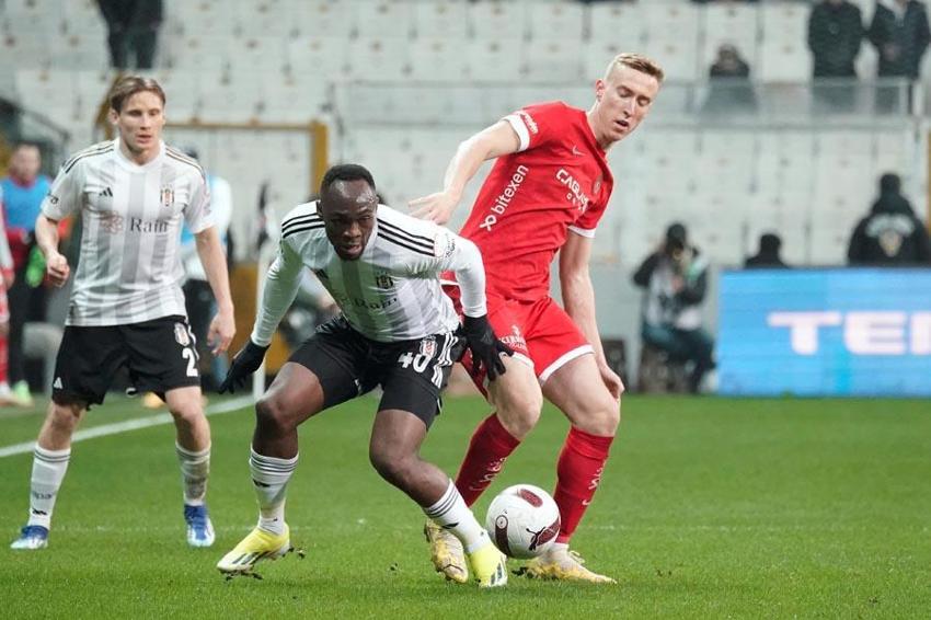 Beşiktaş sahasında Antalyaspor'a kaybetti: 1-2