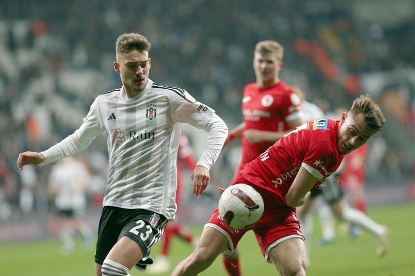 Beşiktaş sahasında Antalyaspor'a kaybetti: 1-2