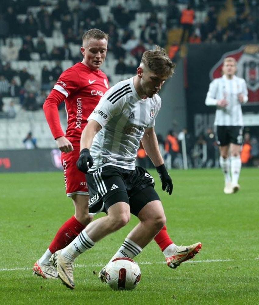 Beşiktaş sahasında Antalyaspor'a kaybetti: 1-2