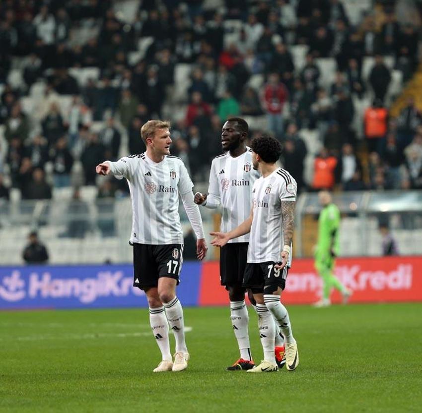 Beşiktaş sahasında Antalyaspor'a kaybetti: 1-2