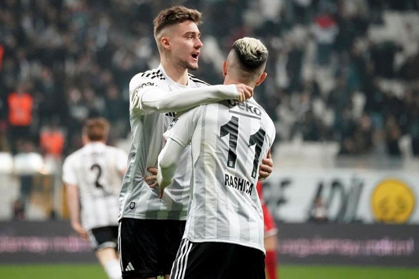 Beşiktaş sahasında Antalyaspor'a kaybetti: 1-2