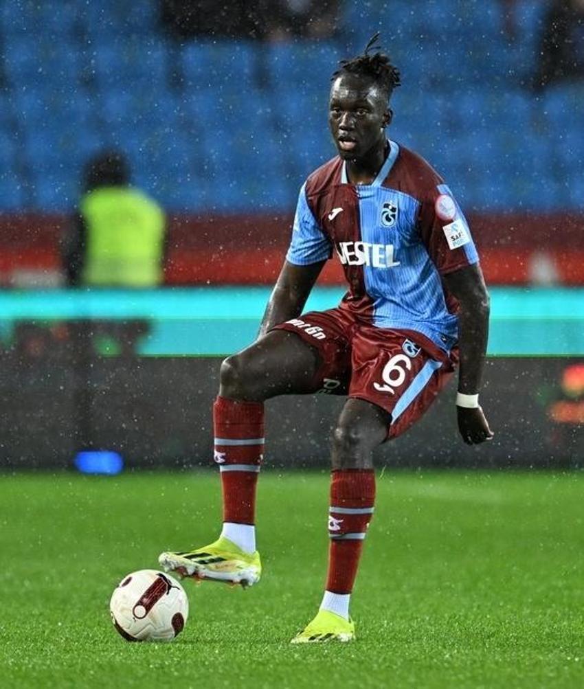 Trabzonspor - Fenerbahçe maçı saat kaçta hangi kanalda? İşte dev maçın muhmtemel 11'leri!