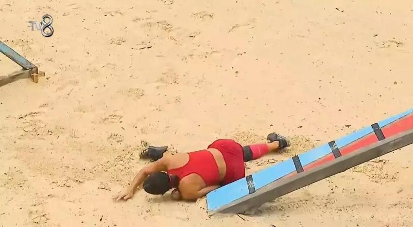Survivor'da şok sakatlık: Gizem Memiç acı içinde kıvrandı! Survivor 2. eleme adayı belli oldu
