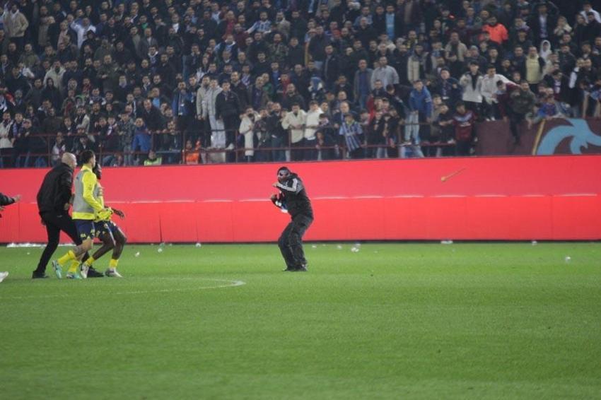 Trabzonspor - Fenerbahçe maçında sahaya ilk giren maskeli taraftar ilgili çarpıcı detaylar ortaya çıktı